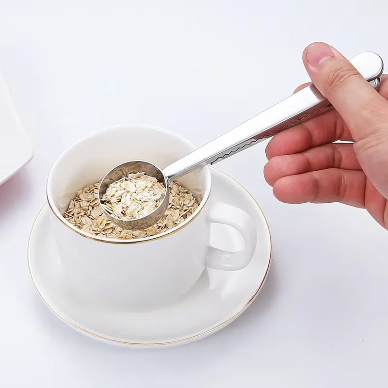 2-in-1 Coffee Scoop Clip